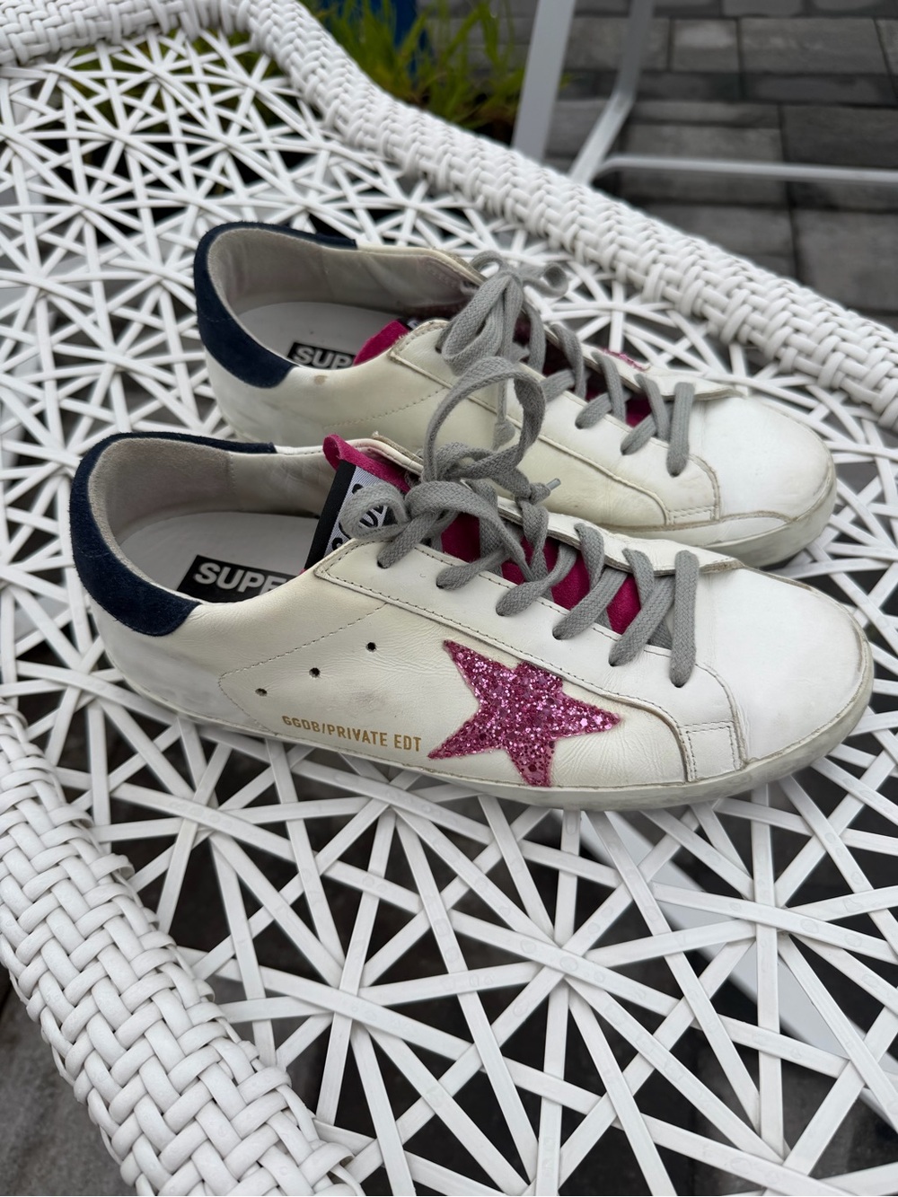 Golden Goose Kids White Leather Sneakers with Pink Glitter Star and Navy Heel